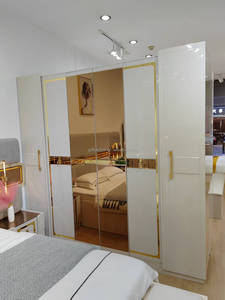 2026 ensemble de meubles de <span class=keywords><strong>chambre</strong></span> à coucher en laque <span class=keywords><strong>blanche</strong></span> moderne très brillant pour adultes ensemble de <span class=keywords><strong>chambre</strong></span> à coucher tête de lit miroir king Size de luxe - Product Image 4