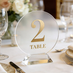 Vente directe : Supports de numéros de <span class=keywords><strong>table</strong></span> de mariage en acrylique, Plaques de <span class=keywords><strong>nom</strong></span> de bureau personnalisées en acrylique, Présentoirs modernes en acrylique pour cartes de visite - Product Image 1