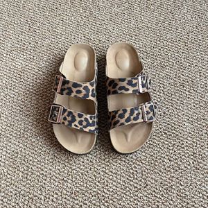 2026 Summer Style Tiger Pattern Men's Open Toe Slides Indoor Outdoor Customizable Patterns Wear-Resistant EVA <b>Insole</b> - Product Image 4
