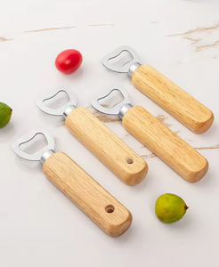 Apribottiglie Incidibili Best Seller per Birra, Sidro e Bevande Analcoliche con Manico in Legno, Apribottiglie Manuali per Casa - Product Image 5