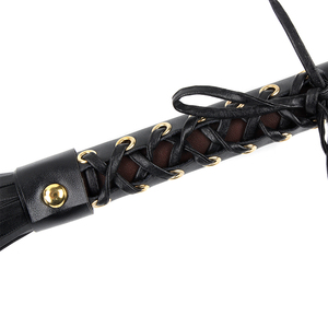 Fouet BDSM Muqu Black 55x2.5cm pour jeux adultes, dispositifs de bondage et de fessées pour couples en roleplay - Product Image 6