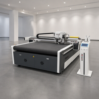 Table de découpe CNC vibrante à couteau oscillant pour matériaux d'emballage en carton ondulé personnalisés TC