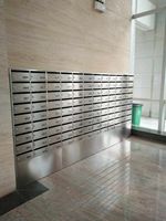 Boîte aux lettres murale en acier inoxydable étanche pour usage résidentiel avec livraison de colis et services postaux