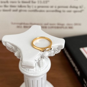 Anillo de Plata de Ley S925 con Baño de Oro de 18K, Diseño Simple con Ojo de Caballo y Diamante de Grano de Arroz, Anillo de Circonio Extremadamente Simple - Product Image 4