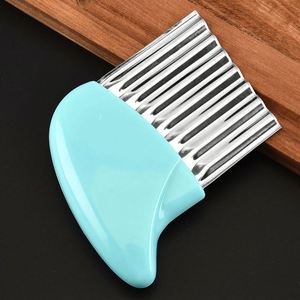 Coupe-frites et légumes ondulés multifonctionnel en acier inoxydable personnalisé – Outil de cuisine pour la cuisson et les cadeaux - Product Image 3