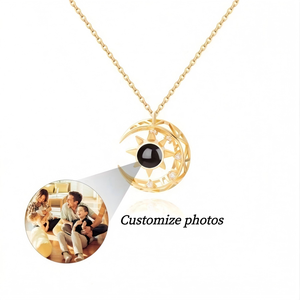 Damla Nakliye Özel Resimli Paslanmaz Çelik Ay Şeklinde Projeksiyon Kolye, CE Belgeli, Kadınlar için Anneler Günü Hediyesi - Product Image 1