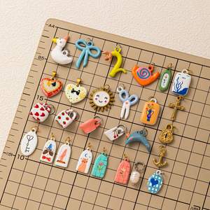 Dijes de Joyería de Acero Inoxidable Pintados a Mano con Flores y Gatitos, Coloridos y Lindos, para Barra de Charms, de Manna Painting Artist - Product Image 2