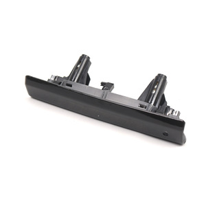 Luz de Freno Elevada para Opel Corsa D 13188045, Tercera Luz de Freno Roja y Negra, Luz Trasera 2007-2019 - Product Image 3