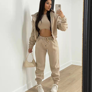 Completo Sportivo Casual da <span class=keywords><strong>Donna</strong></span>, <span class=keywords><strong>Tuta</strong></span> Due Pezzi con Top a Fascia e <span class=keywords><strong>Pantaloni</strong></span> Cargo - Product Image 6