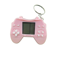 Modèle de poignée portable compact Mini Console de jeu peut être utilisé comme breloque de sac à dos et porte-clés