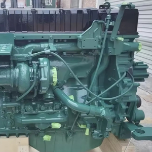 Le moteur diesel D12 est utilisé pour le transport longue distance et le fonctionnement de charges lourdes. - Product Image 1