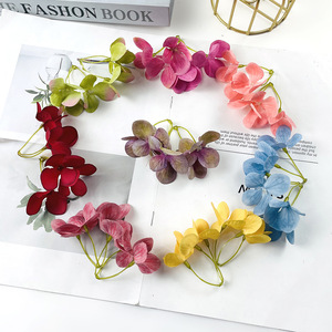 Guirnalda de Flores de Hortensia Artificial de 7 cm de Diámetro, Tela de Seda, Accesorios para Fotografía de Bodas al Aire Libre, Decoración del Hogar - Product Image 1