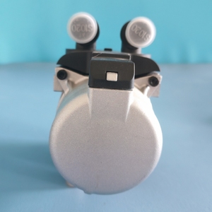 24V xe tải động <span class=keywords><strong>c</strong></span>ơ xăng Xăng sưởi ấm chất lỏng DC 12 VOLT xe động <span class=keywords><strong>c</strong></span>ơ sấy sơ bộ động <span class=keywords><strong>c</strong></span>ơ làm mát 12 V Máy nướ<span class=keywords><strong>c</strong></span> nóng diesel - Product Image 3