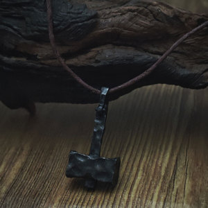 Vente en gros de bijoux marteau Viking en acier inoxydable <span class=keywords><strong>nordique</strong></span> Viking marteau de Thor pendentif Mjolnir collier pour hommes - Product Image 4