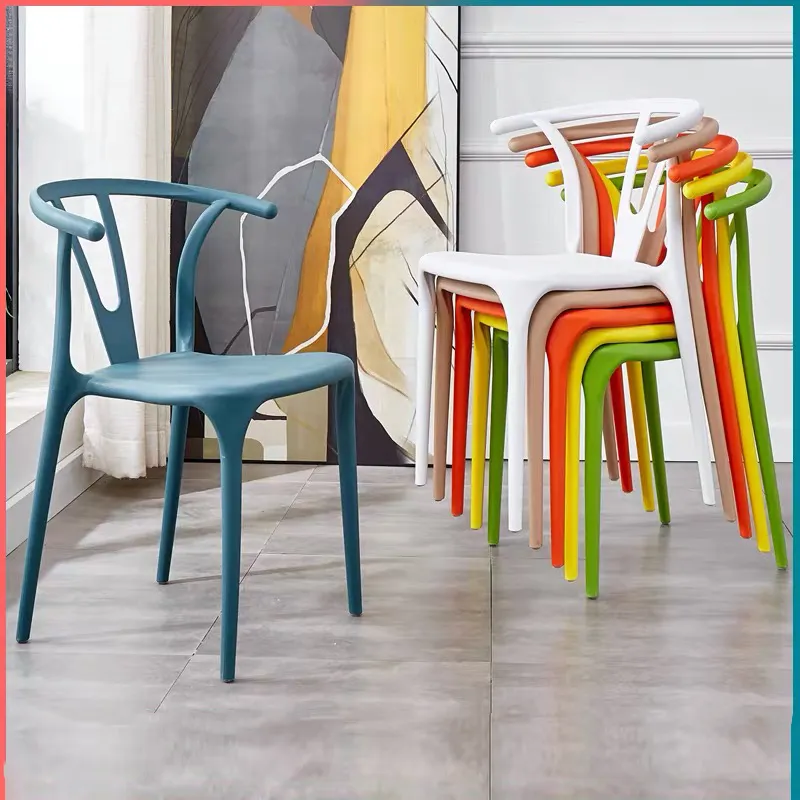 Colorful Chair Stackable Dining Room Outdoor Modern Chair in Polypropylene Cafe Plastic Chairs