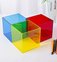Cube carré de boîte d'affichage en acrylique translucide coloré sur mesure pour la décoration intérieure jolies boîtes-cadeaux maquillage bijoux mallette de rangement pour bonbons
