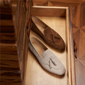 Chaussures habillées pour hommes en cuir véritable britannique de haute qualité, design de luxe pour affaires, à lacets, motif fait main, très vendues - Product Image 1