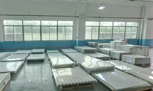 กระจกอะคริลิคใส/โพลีสไตรีน/เพล็กซีกลาสแสดงสินค้าจากโรงงานกวางโจว - Product Image 2