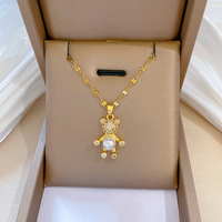 Collier Pendentif Ours en Zircon et Diamants Brillants en Acier Inoxydable Plaqué Or 18K, Style Mignon et Tendance, pour Fête