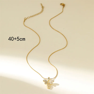 Collar con Colgante de Abeja Minimalista con Micro Pavé de Circonita, Cadena de Acero Inoxidable para Mujer, Joyería para Uso Diario - Product Image 5