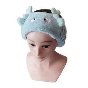 Diadema de Maquillaje con Diseño de Dragón, Tela de Franela Ultra Suave, Cuidado Suave de la Piel, Efectivo, NETBRIDGE TS4214, 8cm X 22cm - Product Image 1