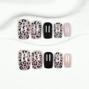Ensemble de <span class=keywords><strong>faux</strong></span> ongles en ABS <span class=keywords><strong>noir</strong></span> imprimé léopard, 24 pièces, design carré, décoration française brillante pour les doigts, ongles amovibles à presser de style salon - Product Image 3
