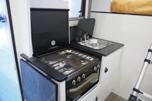 Meilleures ventes : <span class=keywords><strong>Camping</strong></span>-<span class=keywords><strong>car</strong></span> pick-up à coque rigide avec salle de bain, cuisine et espace repas, léger et durable pour le <span class=keywords><strong>camping</strong></span> en plein air - Product Image 6