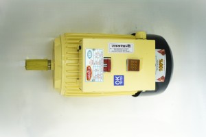 Motor de Inducción Monofásico BI-3-MCB de 3 HP con MCB y Voltímetro, 2.25KW, 210-230V, 16.5A, 1440 RPM, Marco de 95 mm - Product Image 4
