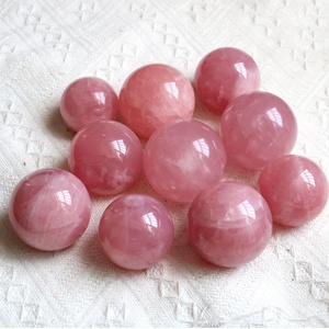 Esfera <span class=keywords><strong>de</strong></span> piedra <span class=keywords><strong>de</strong></span> <span class=keywords><strong>cristal</strong></span> <span class=keywords><strong>de</strong></span> cuarzo <span class=keywords><strong>rosa</strong></span> oscuro natural <span class=keywords><strong>de</strong></span> Mozambique al por mayor para decoración del hogar - Product Image 4