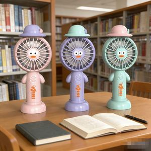 Ventilador de Mano Personalizado de Fábrica con Diseño de Dibujos Animados, 3 Velocidades, 500mAh, Venta al por Mayor, Lindo Ventilador con Forma de Sombrero - Product Image 5