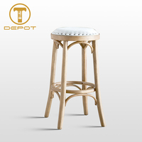 Tabouret de bar en bois nordique de luxe Chaises de salle à manger en bois Conceptions de chaises en bois massif pour café