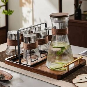 Jarra de agua de vidrio de borosilicato estilo neo-chino, resistente al calor, con diseño de cintura delgada y alta estética, para agua fría, juego para el hogar. - Product Image 1