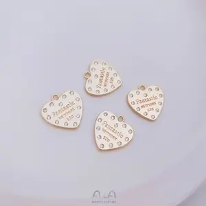 Zircon incrusté personnalisable plaqué or 14k Alphabet anglais Mini pendentif en forme de cœur pour la fabrication de bijoux à bricoler soi-même