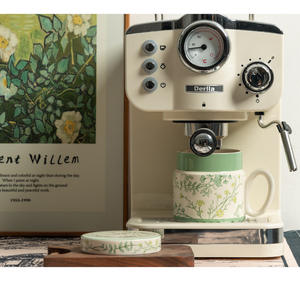 Tazza in Ceramica Retrò ed Elegante con Coperchio, Motivo Cartoon, Stile Lussuoso, Tazza per il Ritorno a Scuola, Adatta a Microonde e Lavastoviglie - Product Image 3