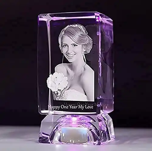 صورة شخصية ثلاثية الأبعاد مكعب كريستال قاعدة ضوء ليلي مع صورة عائلية محفورة لتزيين المنزل والتخلي عنه - Product Image 3