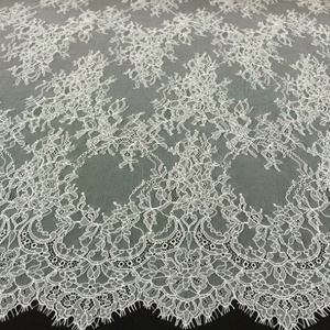 Tissu en <span class=keywords><strong>dentelle</strong></span> Chantilly à motifs floraux, fabrication artisanale, 3 mètres par pièce, LT20948 - Product Image 1