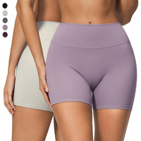 Short de yoga en tissu brossé FDK4208 avec double taille et design rehausseur de hanches pour la course en extérieur et le fitness