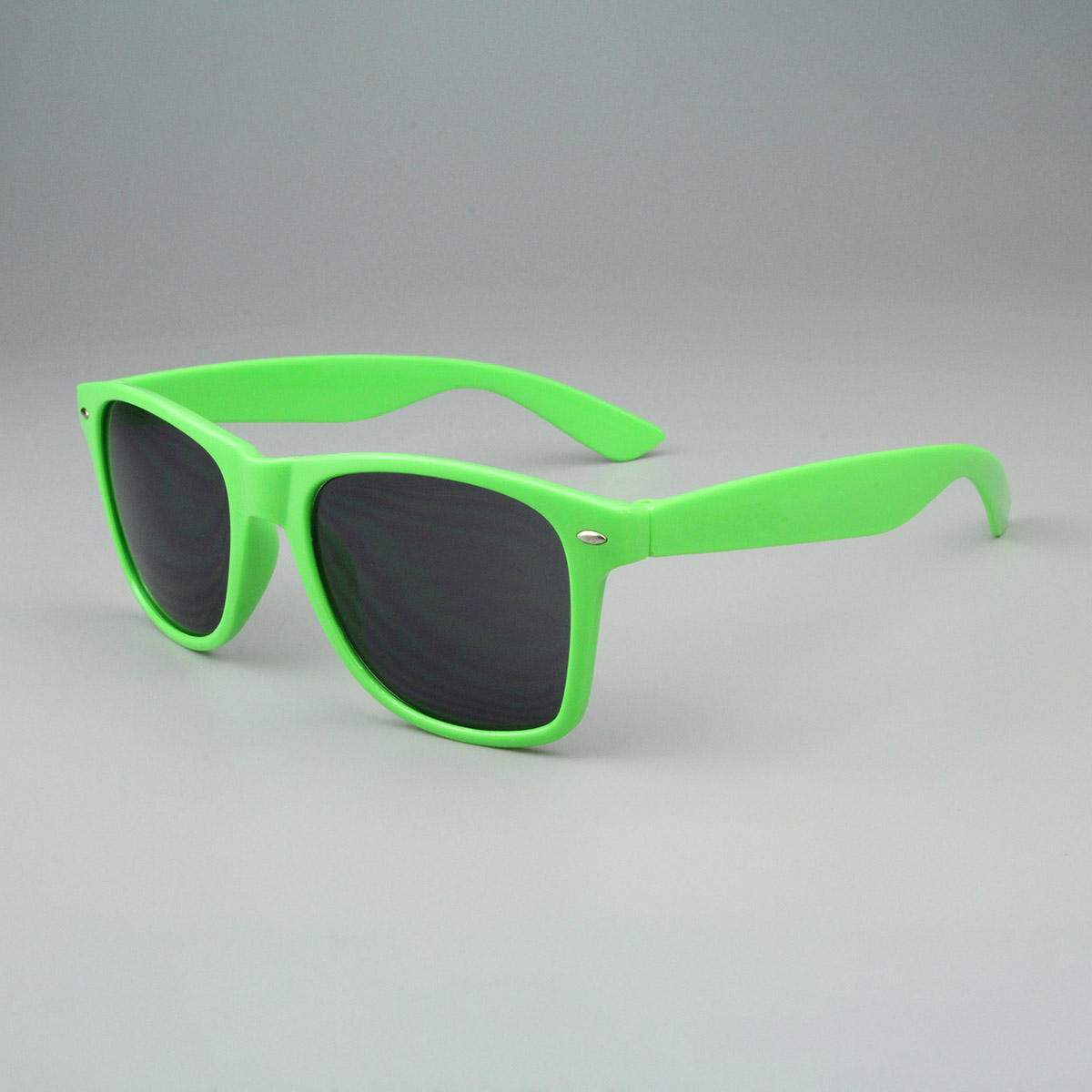 สีเขียว