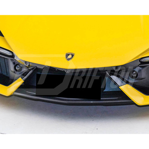 Kits carrosserie en fibre de carbone entièrement apparents de style OEM pour Lamborghini Revuelto, options de mise à niveau originales - Product Image 3