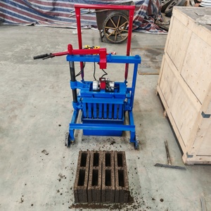 Machine mobile de fabrication de blocs QT2-45, machine de fabrication de blocs creux en cendres, machine de fabrication de blocs de béton <span class=keywords><strong>Hourdis</strong></span> - Product Image 3