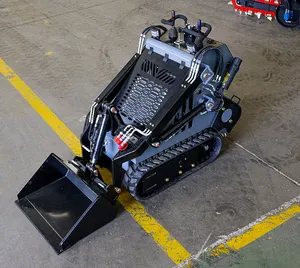 Ücretsiz kargo parça kepçe 23HP EPA EURO5 motor 280kg 350kg tarım inşaat makineleri mini skid nokta dönüşlü yükleyici