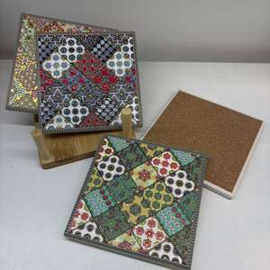 Sous-verres en céramique faits sur mesure en Chine, avec un relief carré, sensation excellente, pour l'isolation thermique et les promotions - Product Image 1