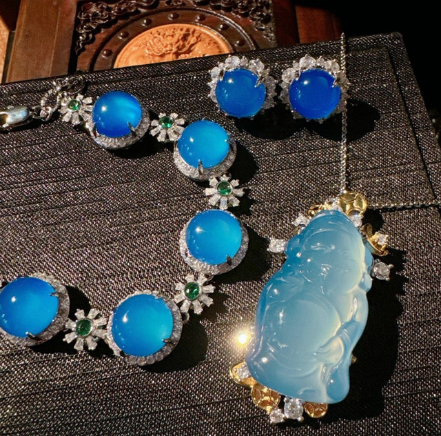 New Delicate Blue Jade Jewelry Sets for Women Luxury Platinum Plated Vintage Earring Bracelets Necklace Bridal Party Gift