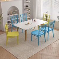 Grande Vente Chaises Empilables Colorées Enfants pour Fêtes en Résine Plastique PP Modernes Mariages Hôtels Banquets Anniversaires Dîners Événements Location de Fêtes