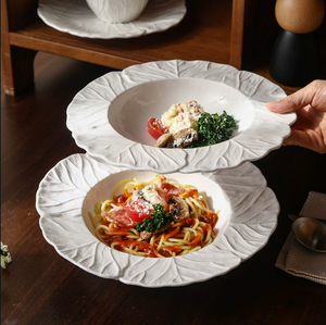 Ensemble d'assiettes en céramique nordique, motif feuille en relief, assiettes creuses en forme de chapeau pour pâtes, assiettes de dîner occidentales, vaisselle de gros pour hôtels et restaurants - Product Image 2