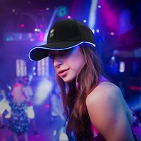 Muestra gratis OEM Custom Light up Hat Glow in the Dark Festival Party 6 Paneles LED Gorra de béisbol