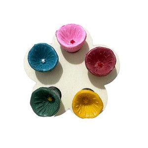 Vaso de Resina para Beber y Alimentar Abejas e Insectos, Diseño de Flor - Product Image 5