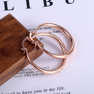 Pendientes de Aro Grandes y Lisos para Mujer, Diseño Redondo Simple, Accesorios para las Orejas de Uso Diario - Product Image 4
