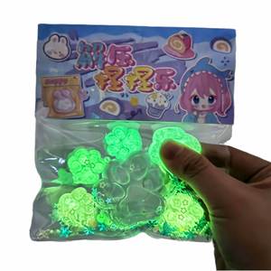 Juguetes Blandos de Patas de Gato que Brillan en la Oscuridad, 5 Piezas, Transparentes, Mini Garras, Juguetes Antiestrés para Adultos, Venta al por Mayor de Fábrica - Product Image 1
