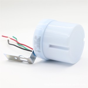 Interrupteur de commande de lampadaires 220V à capteur automatique, étanche pour extérieur, réglable avec temporisation de 1,5S pour lampadaires - Product Image 2